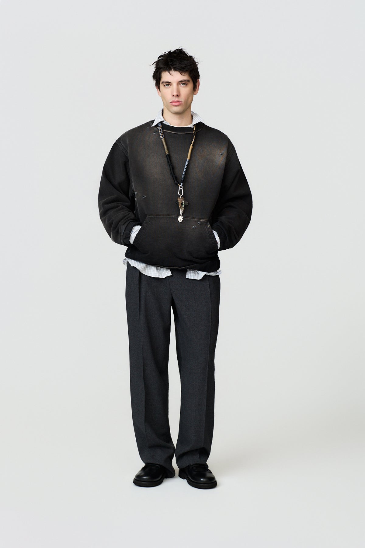 paura-Artemisia Garment-Dyed Distressed Crewneck - Black-16DP30050000001