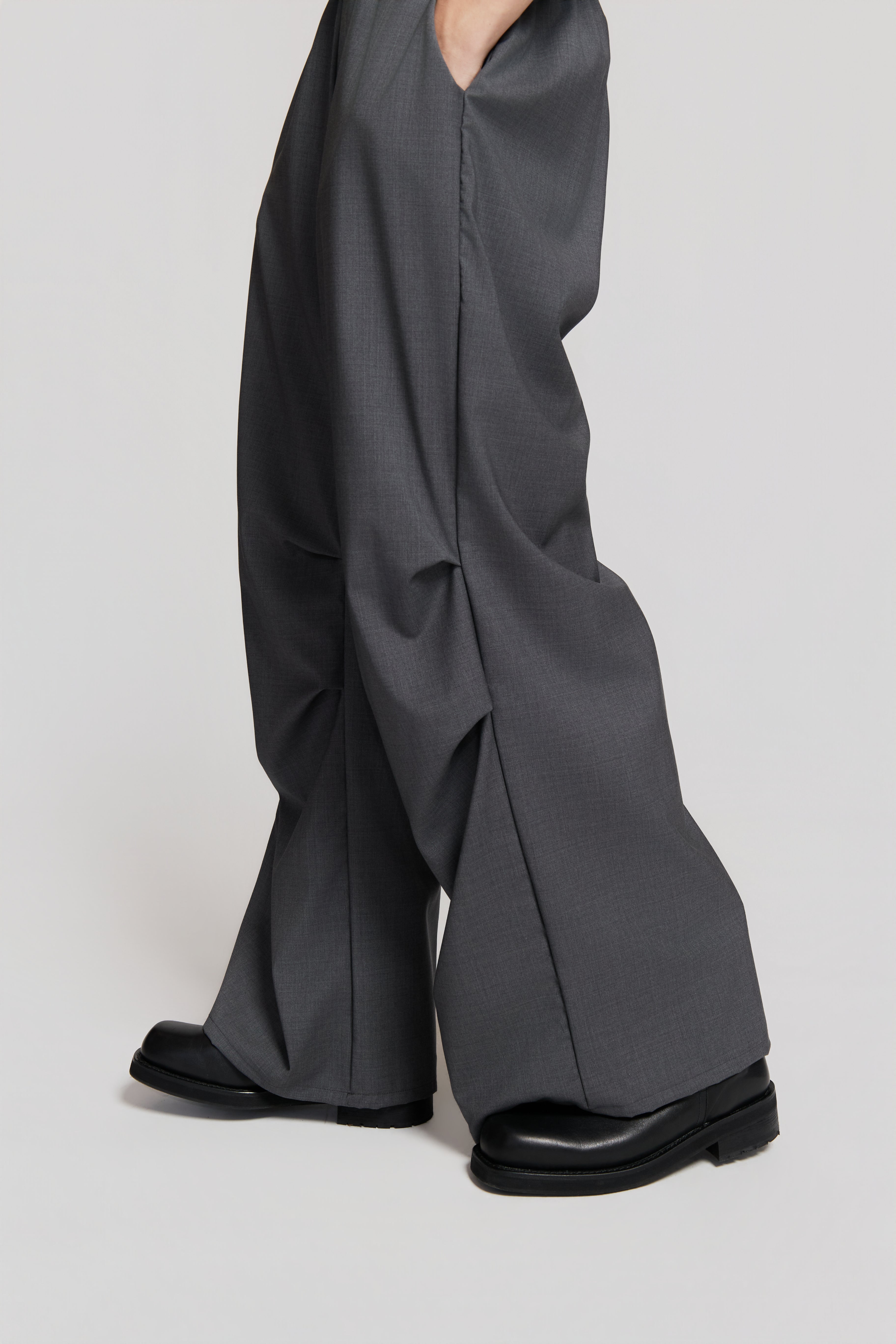 paura-Fan Oversized Pants Medium Grey-15DP40140000002