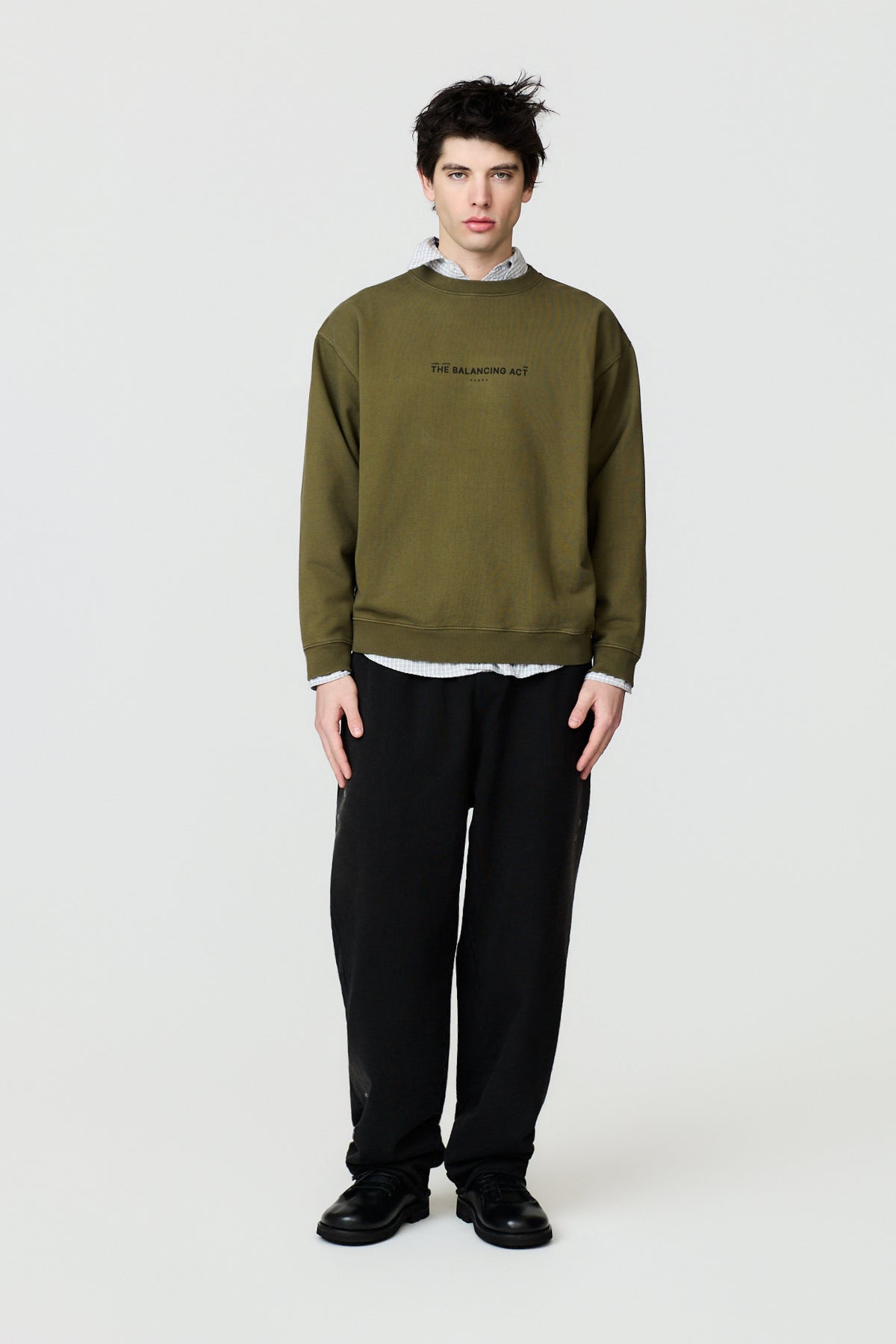 paura-Samuel “The Balancing Act” Crewneck - Military Green-16DP30021030016