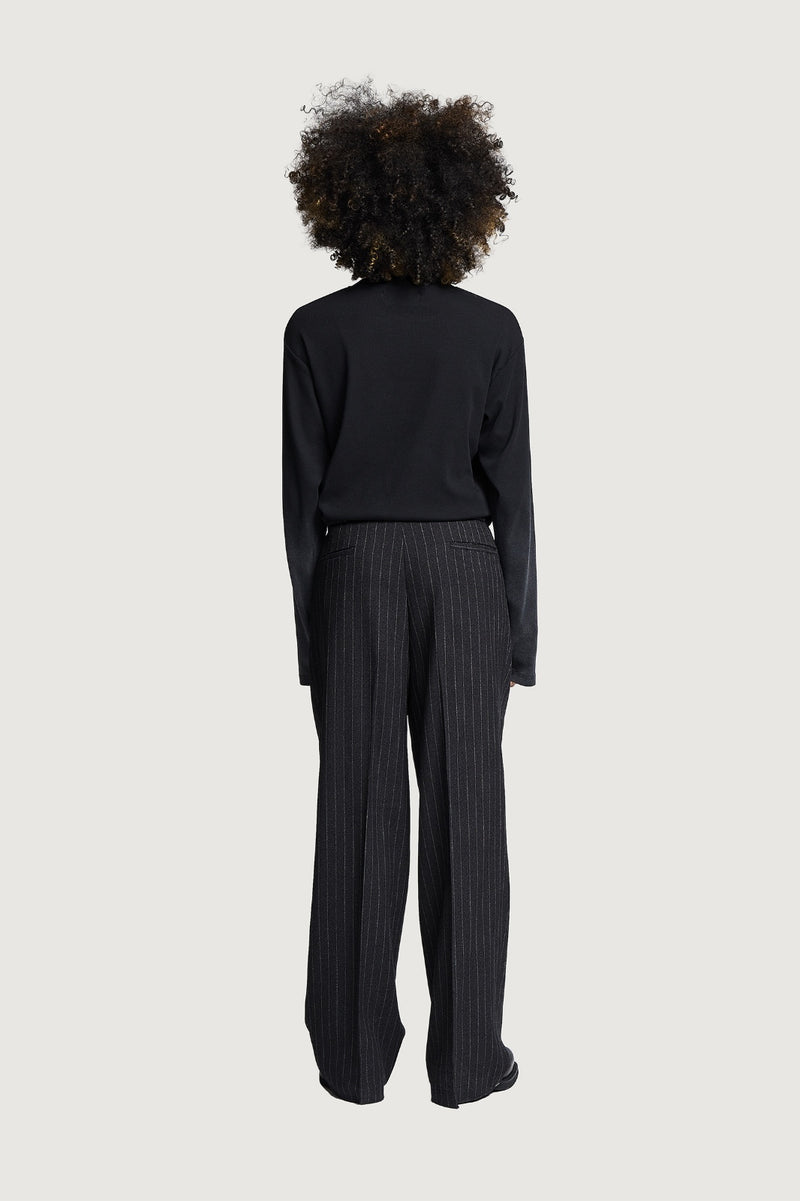 NOGE CLASSIC PANTS DARK GREY PINSTRIPES