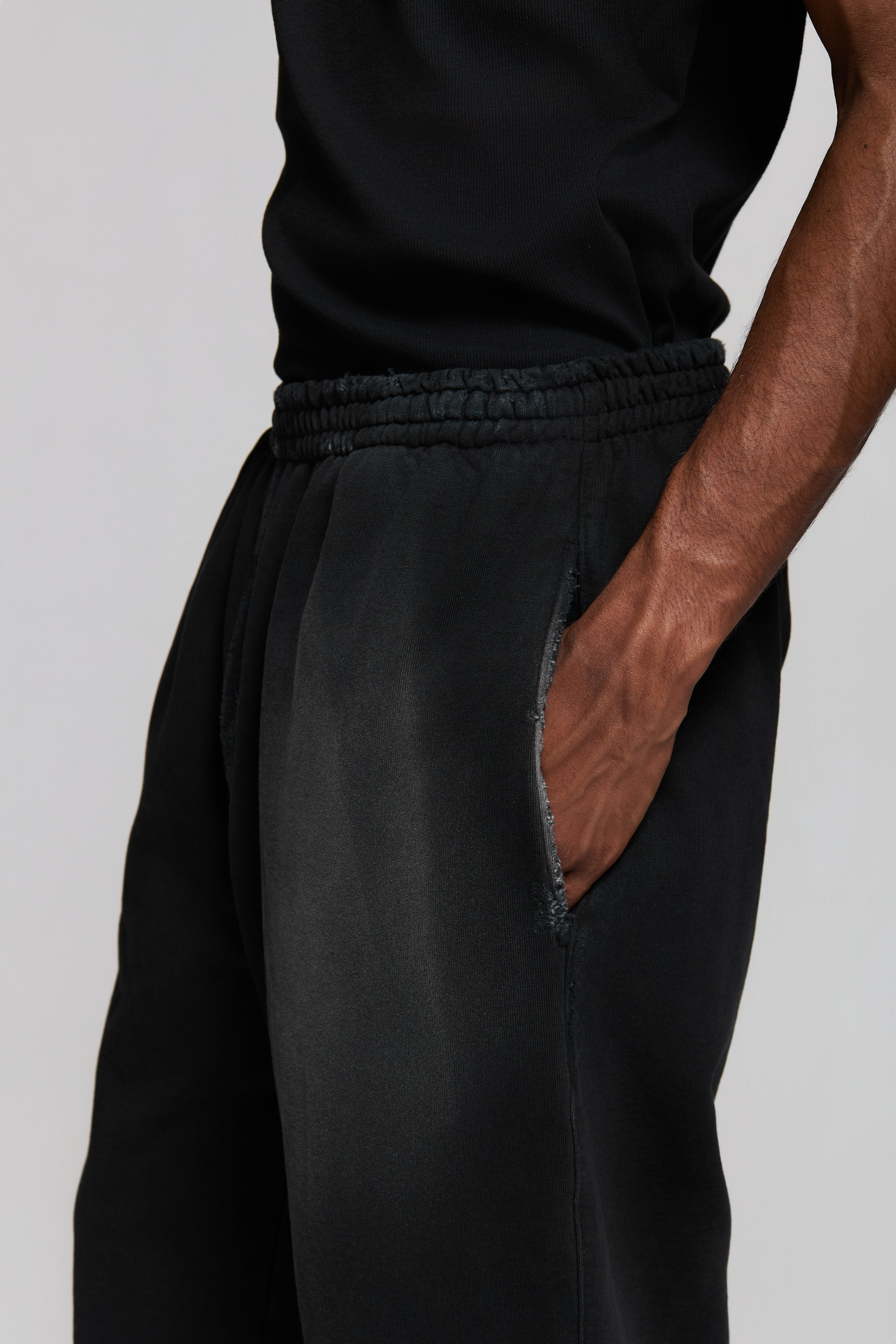 paura-Rasha Oversized Sweatpants Black-15DP40190000001