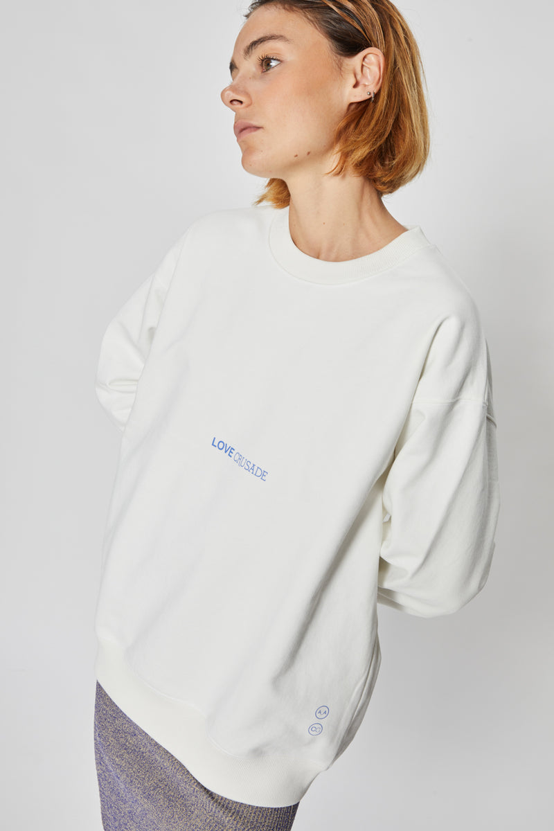 MENAS CREWNECK LOVE CRUSADE BASIC FIT WHITE